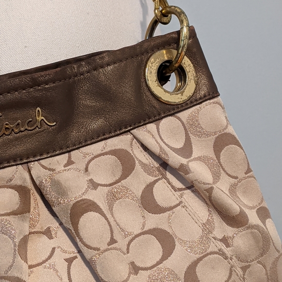 Vintage Coach - Picture 5 of 16